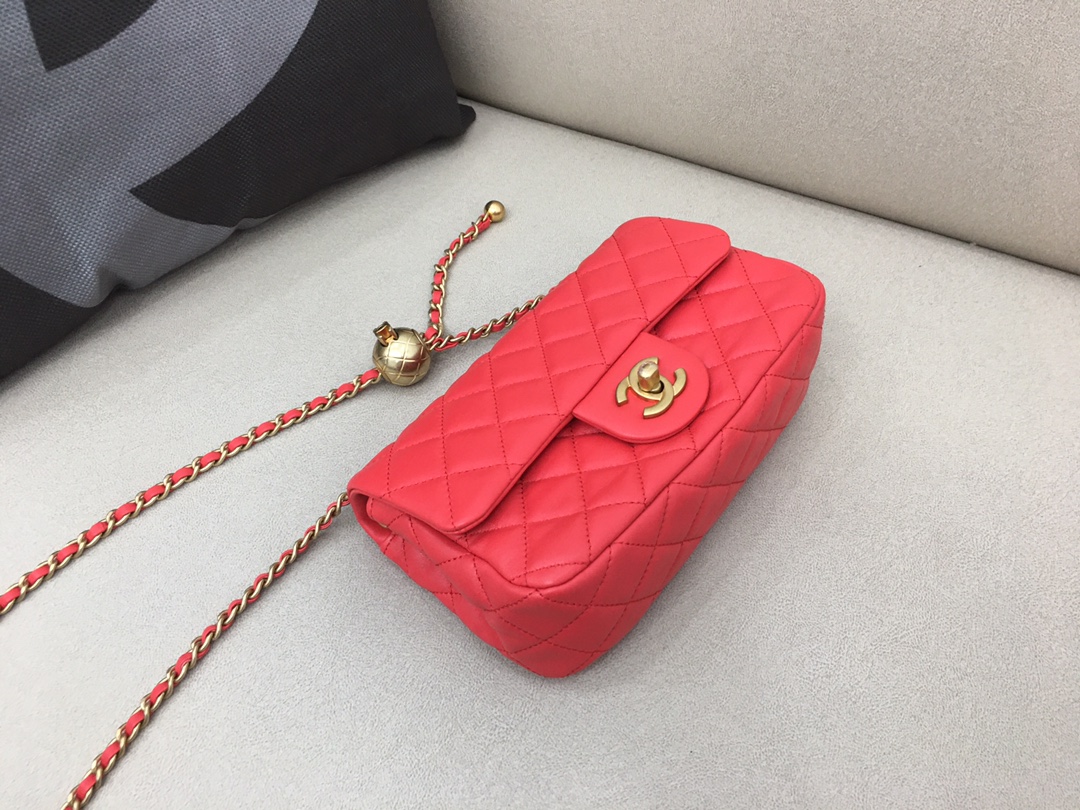 Small Classic Flap Lambskin Bag AS1787 Red